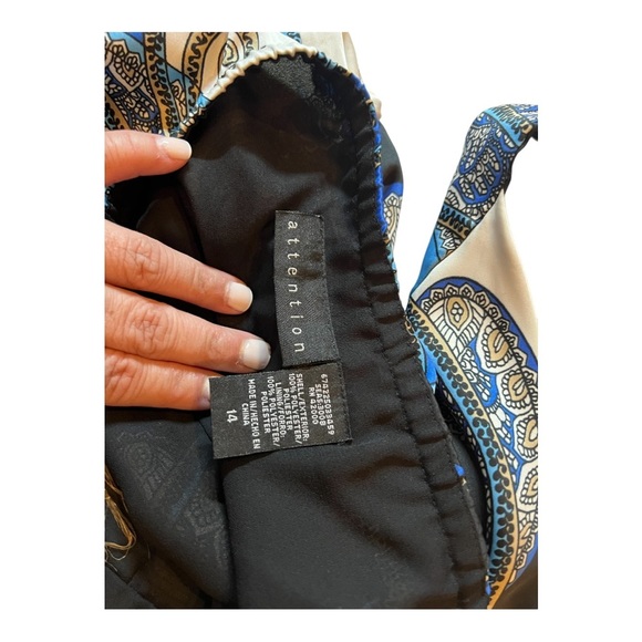 Attention halter top paisley print. - Picture 8 of 12